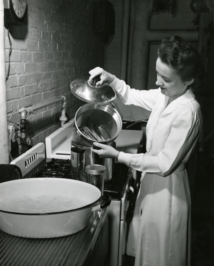 Lillian Anderson examines reheated asparagus